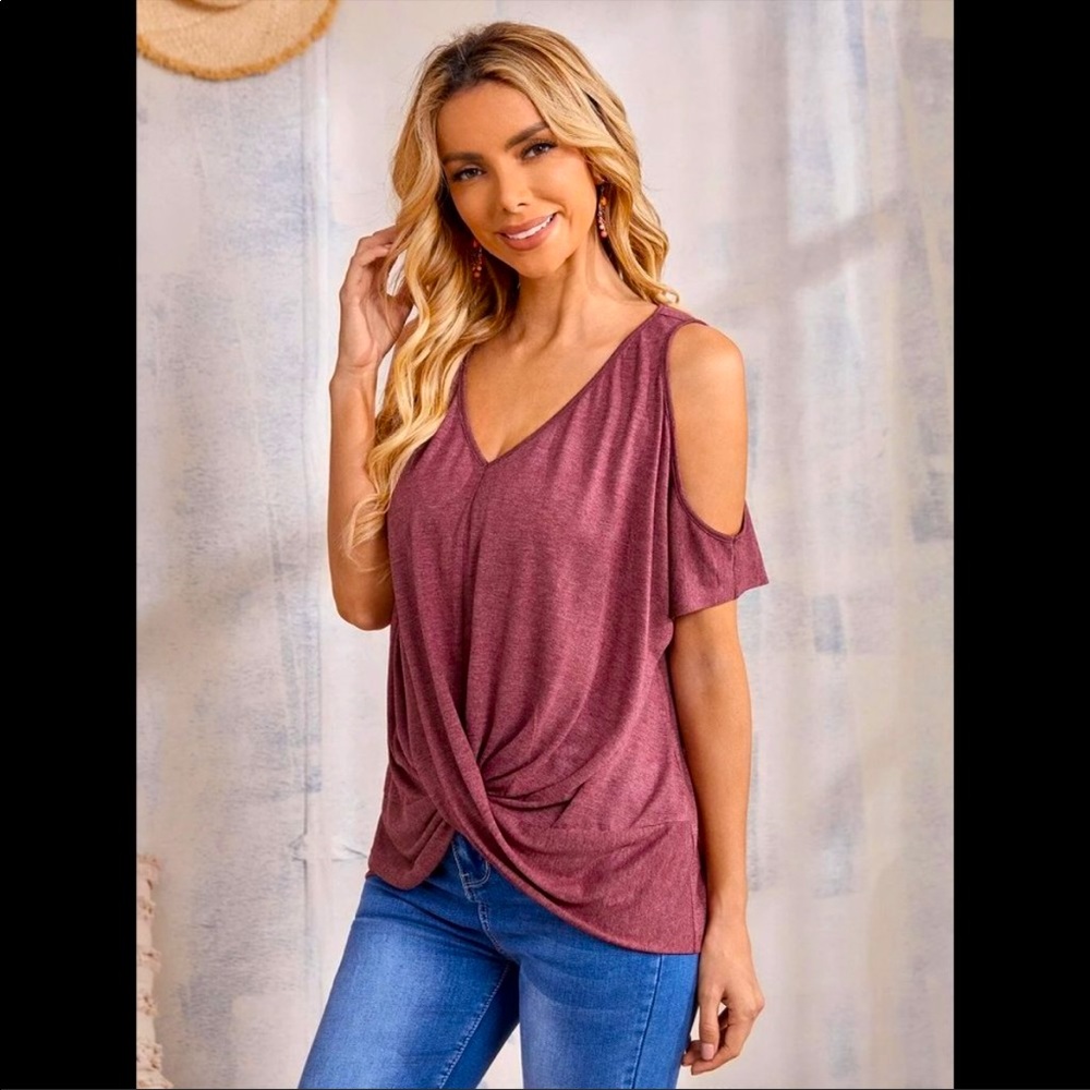 Cold Shoulder Cross Tee